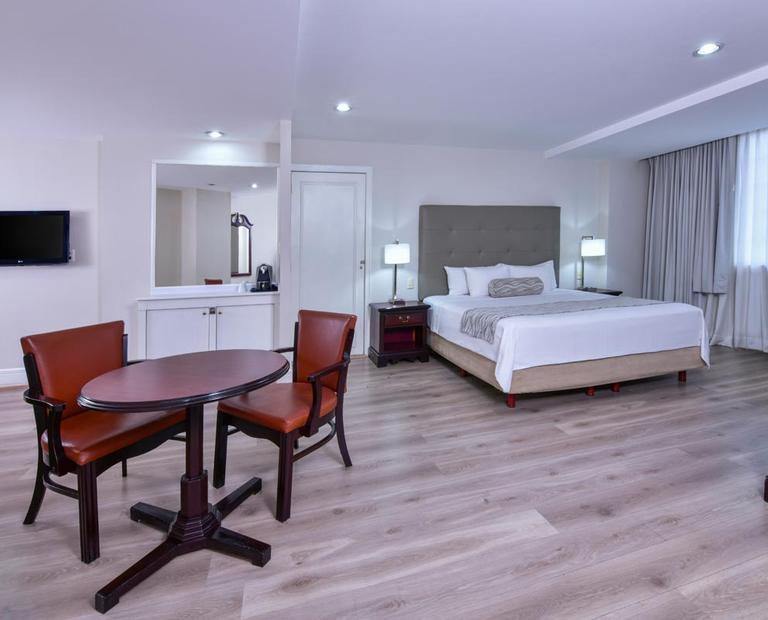 Junior suite Krystal® Satélite María Bárbara Ciudad de México Junior suite Krystal® Satélite María Bárbara Ciudad de México